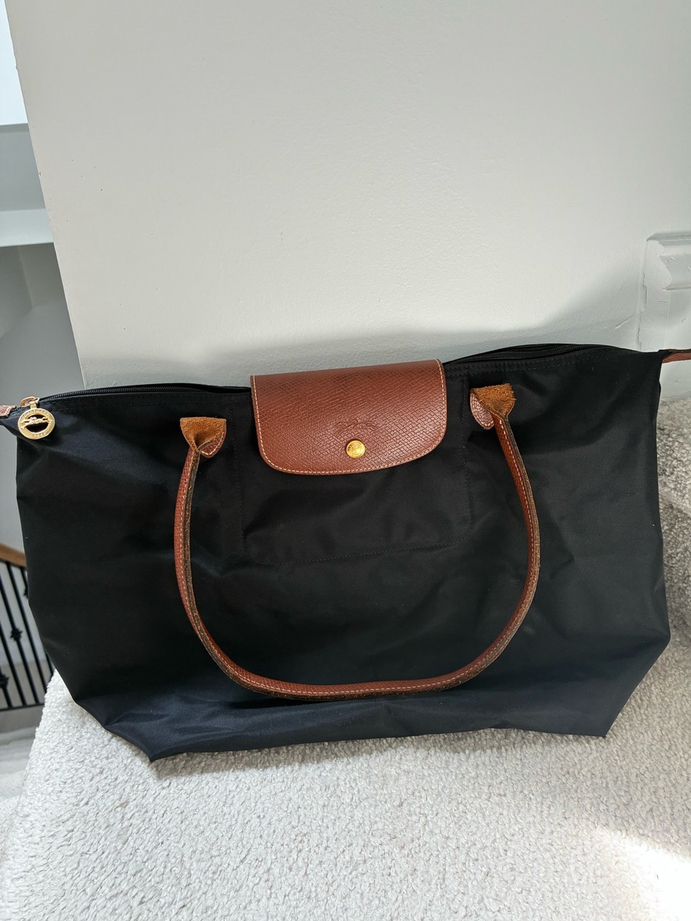 Longchamp Le Pliage Black Nylon Shoulder Tote Size Medium.